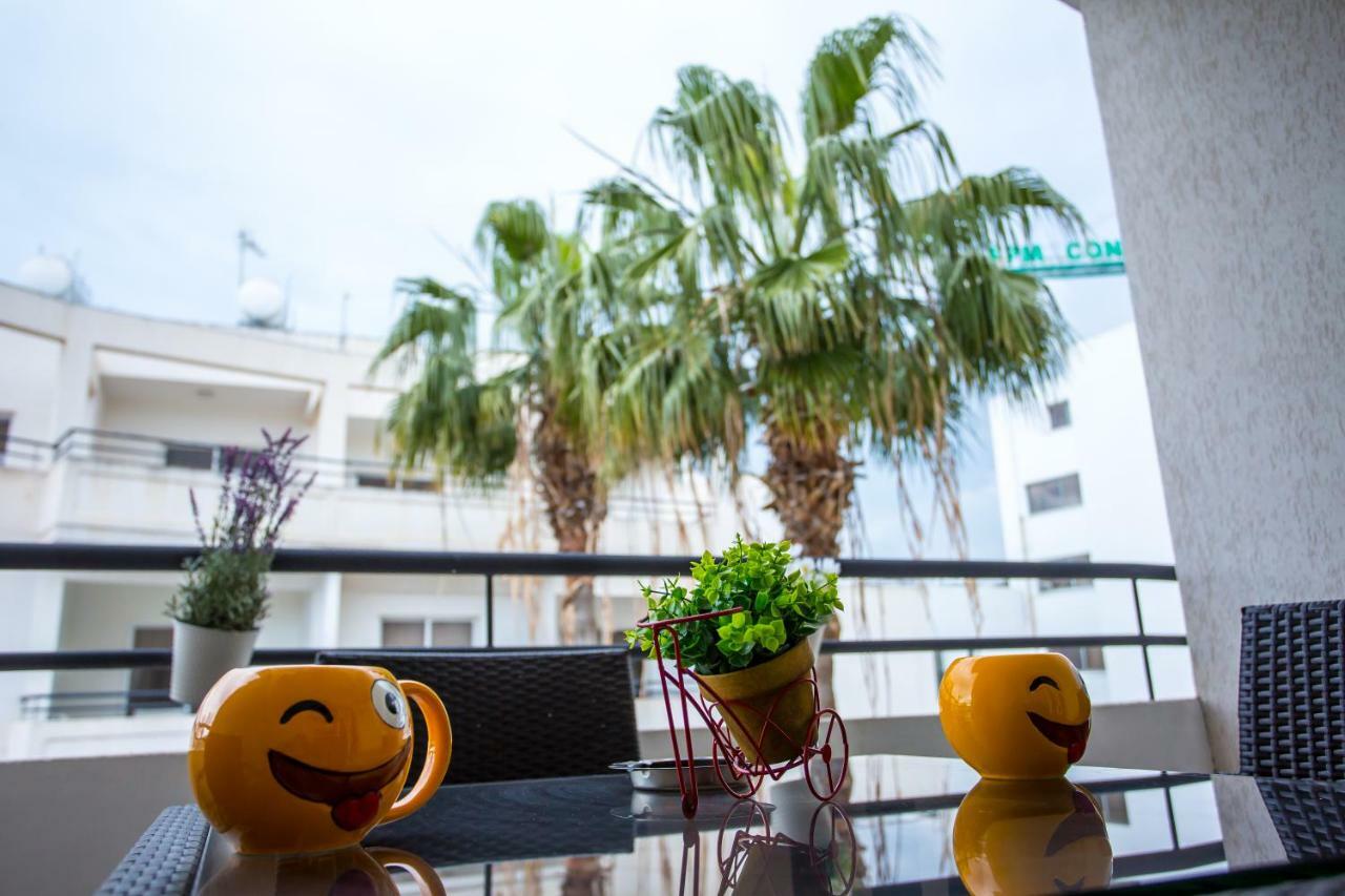 Yippee! Apartments I Town Center Larnaca Dış mekan fotoğraf