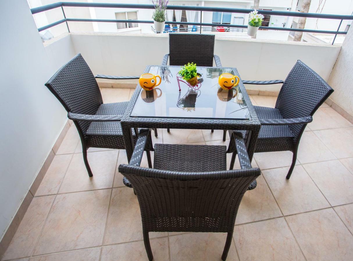 Yippee! Apartments I Town Center Larnaca Dış mekan fotoğraf